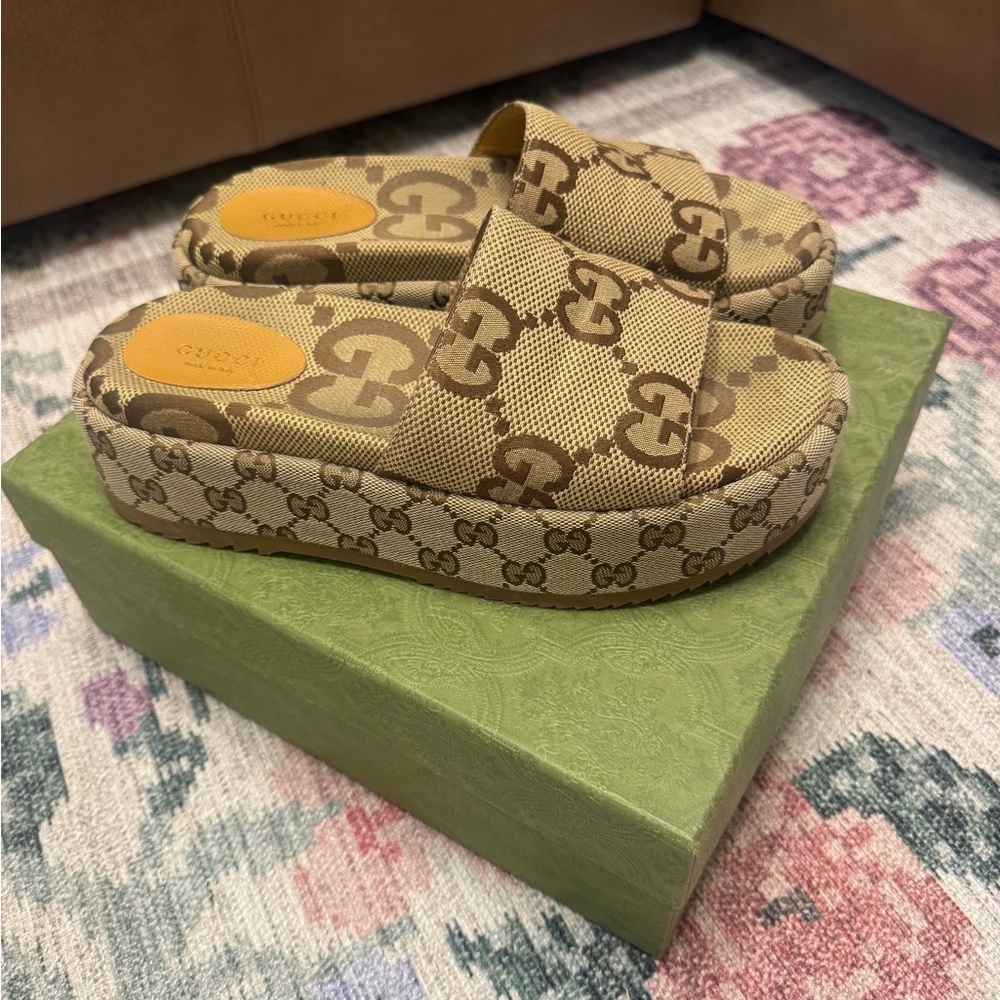 Gucci Women’s platform slide sandal